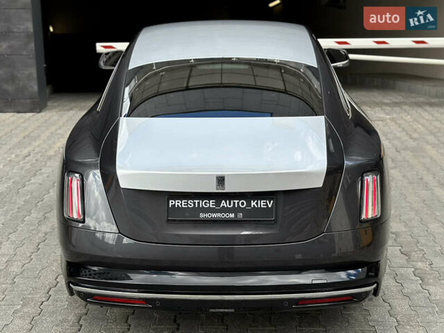 Ролс Ройс Spectre 2024 в Киеве на Automoto.ua Серый Ролс Ройс Spectre, объемом двигателя 0 л и пробегом 1 тыс. км за 588000 $, фото 15 на Automoto.ua
