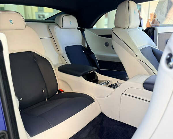 Ролс Ройс Spectre 2024 в Киеве на Automoto.ua Синий Ролс Ройс Spectre, объемом двигателя 0 л и пробегом 8 тыс. км за 549000 $, фото 34 на Automoto.ua