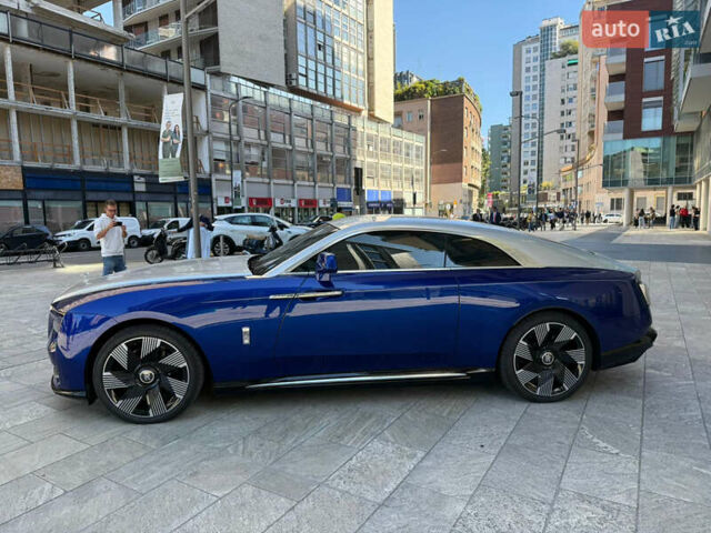 Ролс Ройс Spectre 2024 в Киеве на Automoto.ua Синий Ролс Ройс Spectre, объемом двигателя 0 л и пробегом 8 тыс. км за 549000 $, фото 13 на Automoto.ua