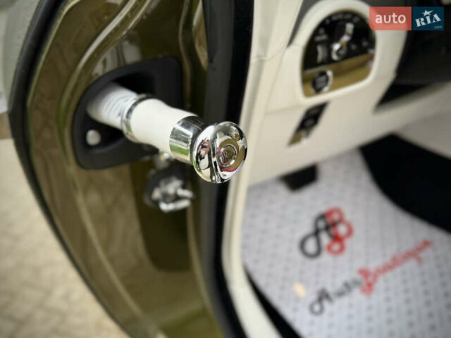 Зеленый Ролс Ройс Spectre, объемом двигателя 0 л и пробегом 16 тыс. км за 540000 $, фото 41 на Automoto.ua