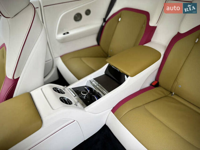 Зеленый Ролс Ройс Spectre, объемом двигателя 0 л и пробегом 16 тыс. км за 540000 $, фото 36 на Automoto.ua