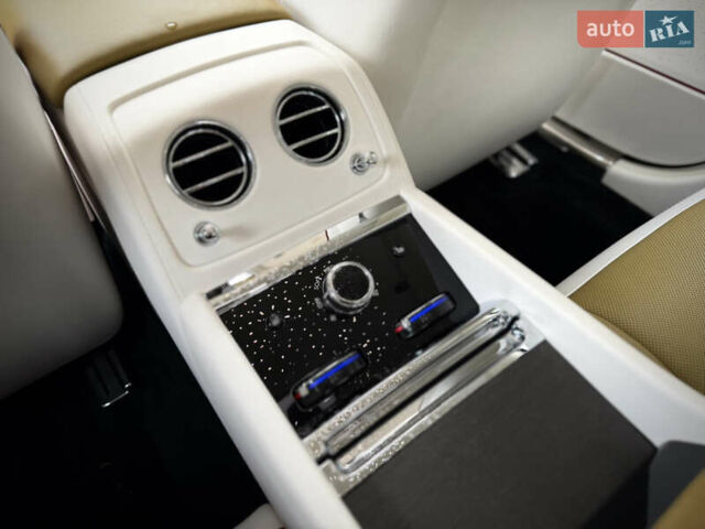 Зеленый Ролс Ройс Spectre, объемом двигателя 0 л и пробегом 16 тыс. км за 540000 $, фото 42 на Automoto.ua