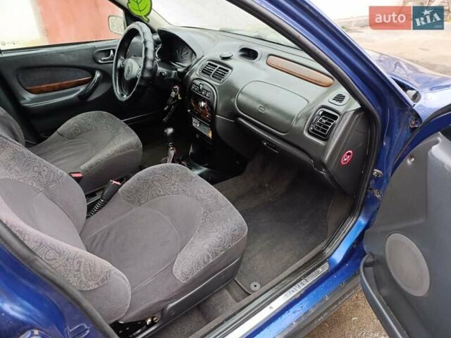 Синий Ровер 200, объемом двигателя 1.4 л и пробегом 235 тыс. км за 1300 $, фото 6 на Automoto.ua