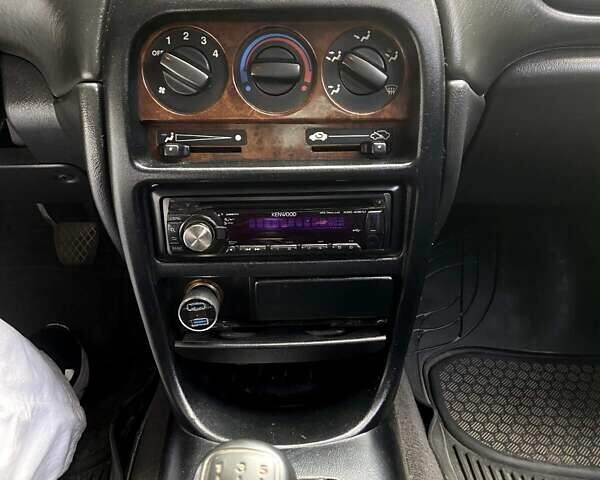 Ровер 200 1999 в Львове на Automoto.ua Синий Ровер 200, объемом двигателя 1.4 л и пробегом 185 тыс. км за 2550 $, фото 3 на Automoto.ua