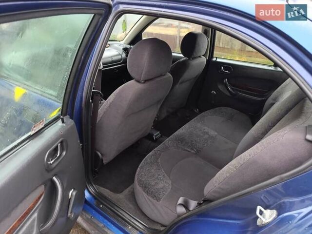 Синий Ровер 200, объемом двигателя 1.4 л и пробегом 235 тыс. км за 1300 $, фото 5 на Automoto.ua