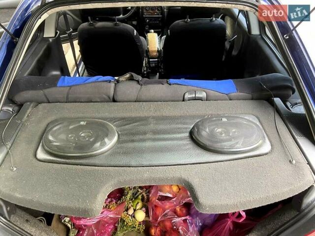 Синій Ровер 200, об'ємом двигуна 1.4 л та пробігом 185 тис. км за 2550 $, фото 3 на Automoto.ua