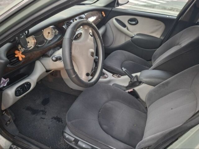 Зеленый Ровер 200, объемом двигателя 2 л и пробегом 200 тыс. км за 2370 $, фото 6 на Automoto.ua