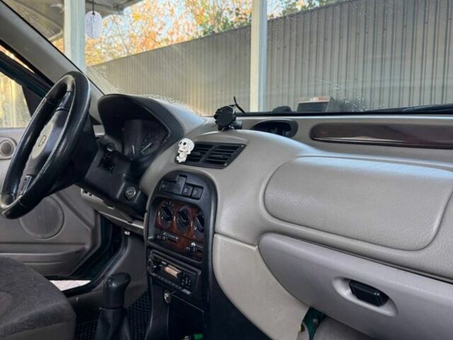 Зелений Ровер 214, об'ємом двигуна 1.4 л та пробігом 888 тис. км за 3000 $, фото 5 на Automoto.ua