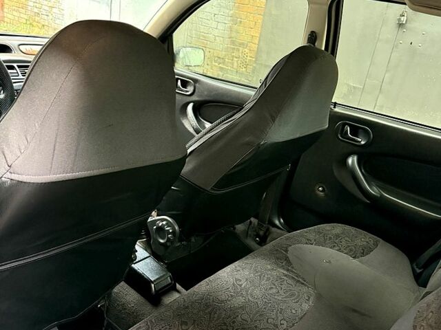 Ровер 25, об'ємом двигуна 1.4 л та пробігом 250 тис. км за 1500 $, фото 4 на Automoto.ua