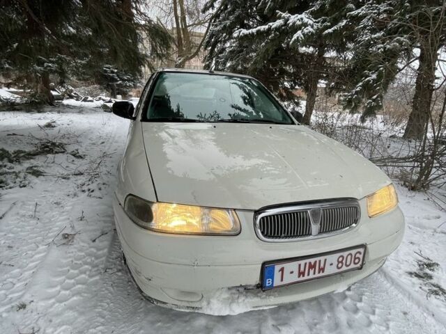 Белый Ровер 400, объемом двигателя 1.6 л и пробегом 100 тыс. км за 1112 $, фото 3 на Automoto.ua