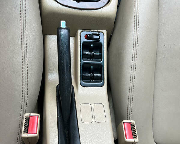 Ровер 620 1995 в Чернигове на Automoto.ua Зеленый Ровер 620, объемом двигателя 2 л и пробегом 412 тыс. км за 1599 $, фото 26 на Automoto.ua