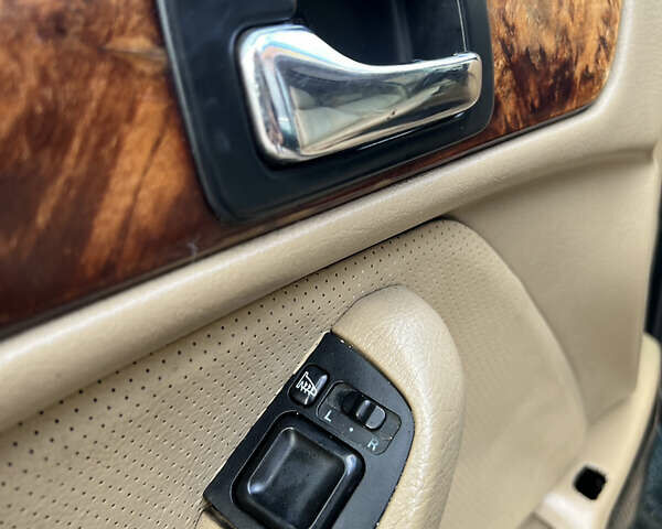 Ровер 620 1995 в Чернигове на Automoto.ua Зеленый Ровер 620, объемом двигателя 2 л и пробегом 412 тыс. км за 1599 $, фото 29 на Automoto.ua