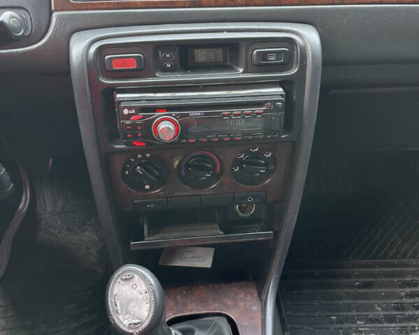 Ровер 75 2002 у Каменце-Подольском на Automoto.ua Чорний Ровер 75, об'ємом двигуна 2 л та пробігом 200 тис. км за 3200 $, фото 9 на Automoto.ua