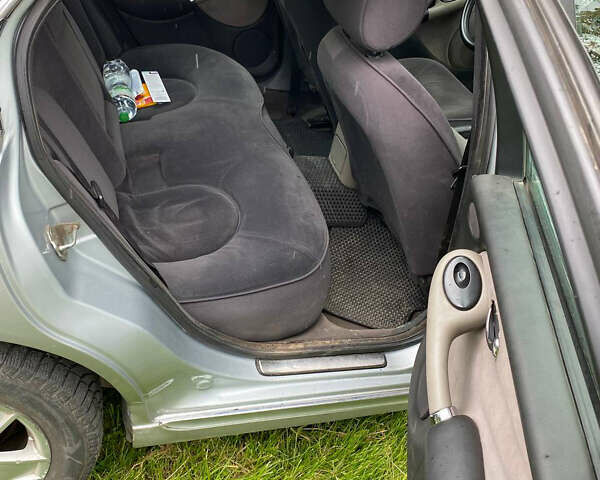 Серый Ровер 75, объемом двигателя 1.95 л и пробегом 300 тыс. км за 2800 $, фото 7 на Automoto.ua