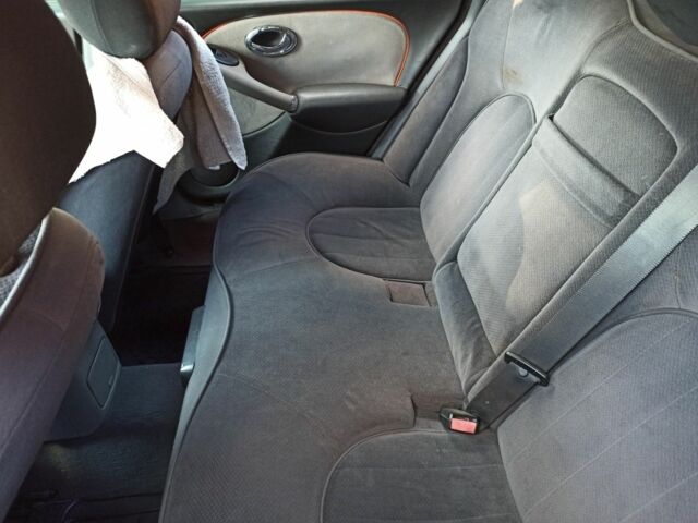 Серый Ровер 75, объемом двигателя 2 л и пробегом 33 тыс. км за 2608 $, фото 6 на Automoto.ua