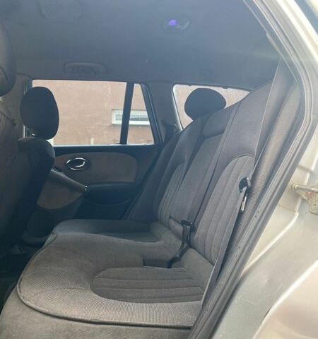 Серый Ровер 75, объемом двигателя 1.95 л и пробегом 353 тыс. км за 2799 $, фото 8 на Automoto.ua