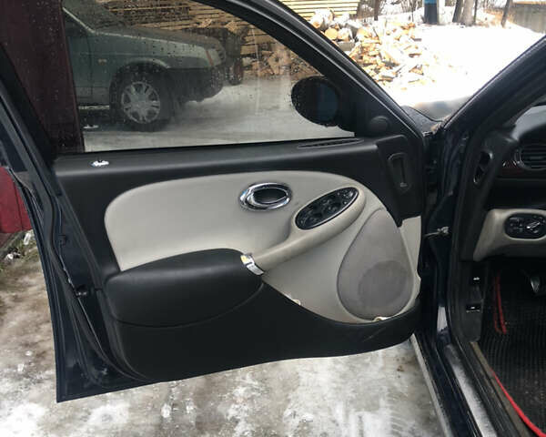 Синий Ровер 75, объемом двигателя 1.95 л и пробегом 230 тыс. км за 2799 $, фото 7 на Automoto.ua