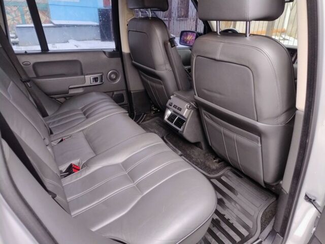 Сірий Ровер Land Rover, об'ємом двигуна 4.4 л та пробігом 233 тис. км за 9495 $, фото 15 на Automoto.ua