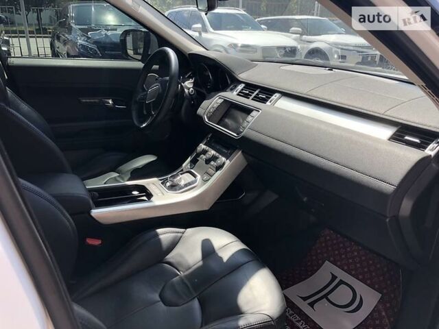 Білий Ровер Range Rover, об'ємом двигуна 2 л та пробігом 65 тис. км за 25900 $, фото 15 на Automoto.ua