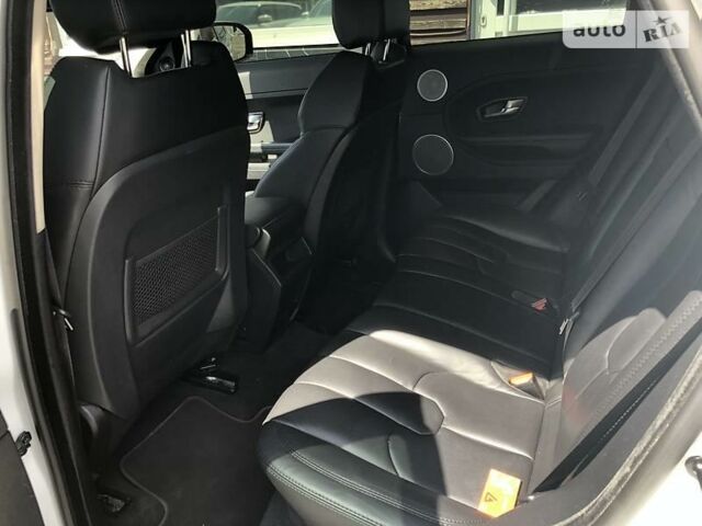 Білий Ровер Range Rover, об'ємом двигуна 2 л та пробігом 65 тис. км за 25900 $, фото 7 на Automoto.ua