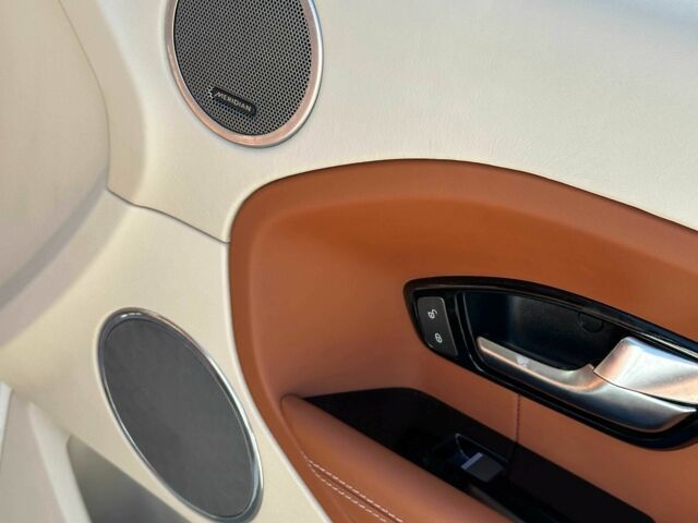 Білий Ровер Range Rover, об'ємом двигуна 2 л та пробігом 218 тис. км за 15950 $, фото 20 на Automoto.ua