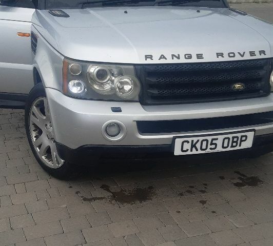 Серый Ровер Рендж Ровер, объемом двигателя 2.7 л и пробегом 128 тыс. км за 44065 $, фото 5 на Automoto.ua