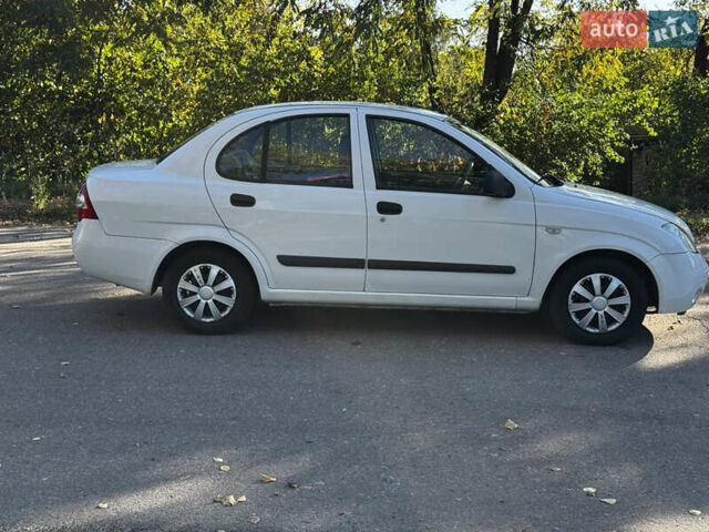 Белый САЙПА Тиба, объемом двигателя 1.5 л и пробегом 130 тыс. км за 1950 $, фото 3 на Automoto.ua
