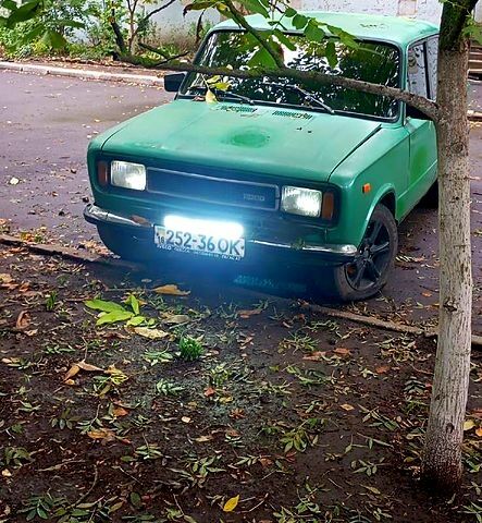 Зелений Сеат 124, об'ємом двигуна 1.3 л та пробігом 0 тис. км за 750 $, фото 3 на Automoto.ua