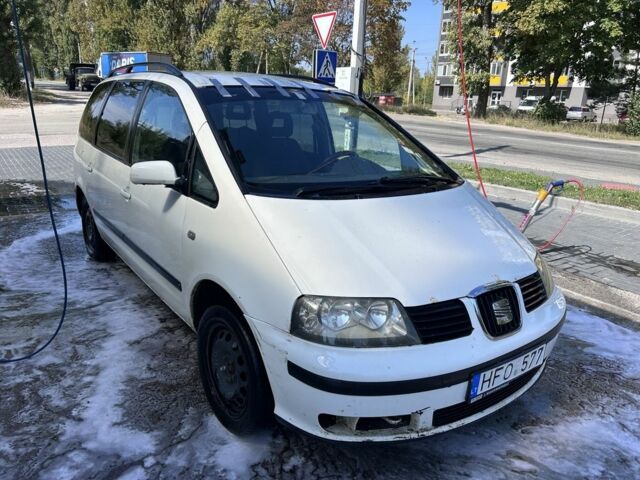 Білий Сеат Альхамбра, об'ємом двигуна 1.9 л та пробігом 400 тис. км за 2000 $, фото 5 на Automoto.ua