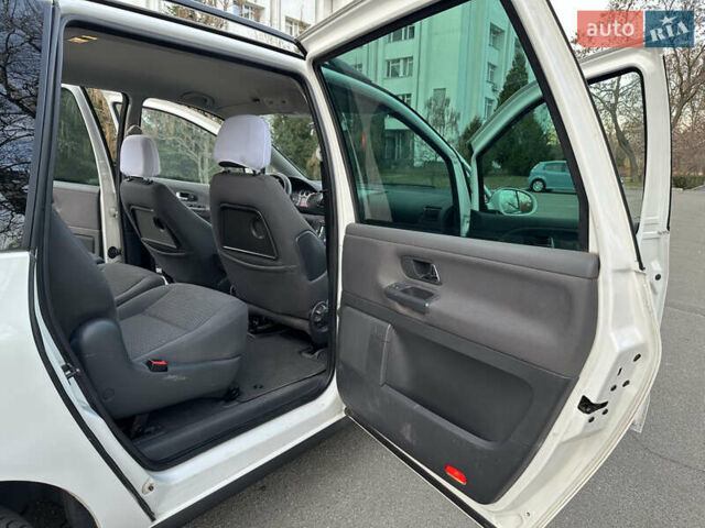 Білий Сеат Альхамбра, об'ємом двигуна 1.8 л та пробігом 320 тис. км за 6500 $, фото 17 на Automoto.ua