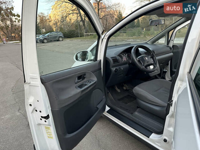 Білий Сеат Альхамбра, об'ємом двигуна 1.8 л та пробігом 320 тис. км за 6500 $, фото 14 на Automoto.ua