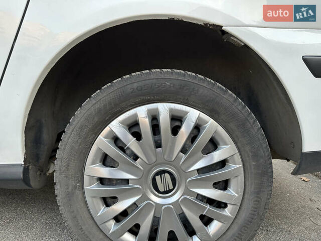 Білий Сеат Альхамбра, об'ємом двигуна 1.8 л та пробігом 320 тис. км за 6500 $, фото 26 на Automoto.ua