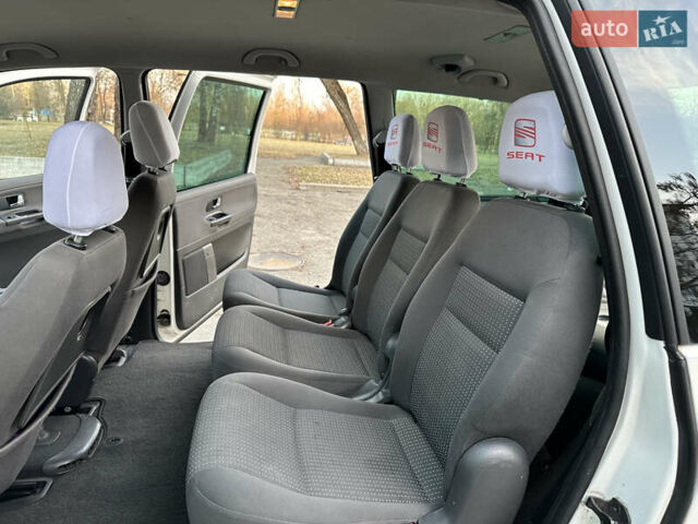 Білий Сеат Альхамбра, об'ємом двигуна 1.8 л та пробігом 320 тис. км за 6500 $, фото 21 на Automoto.ua