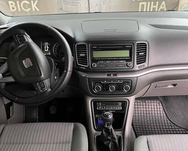 Білий Сеат Альхамбра, об'ємом двигуна 1.97 л та пробігом 286 тис. км за 12000 $, фото 5 на Automoto.ua
