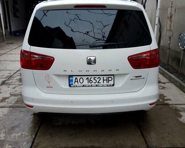 Белый Сеат Альхамбра, объемом двигателя 1.97 л и пробегом 176 тыс. км за 14700 $, фото 4 на Automoto.ua