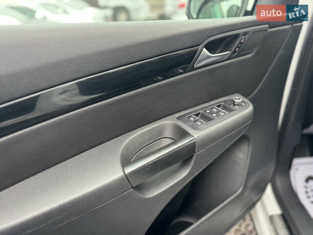 Белый Сеат Альхамбра, объемом двигателя 2 л и пробегом 250 тыс. км за 16350 $, фото 35 на Automoto.ua