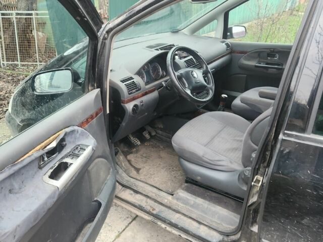 Черный Сеат Альхамбра, объемом двигателя 1.9 л и пробегом 250 тыс. км за 2849 $, фото 5 на Automoto.ua