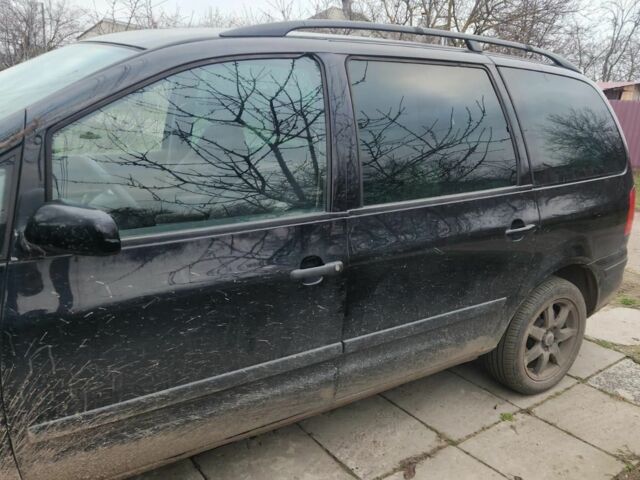 Черный Сеат Альхамбра, объемом двигателя 1.9 л и пробегом 250 тыс. км за 2849 $, фото 4 на Automoto.ua