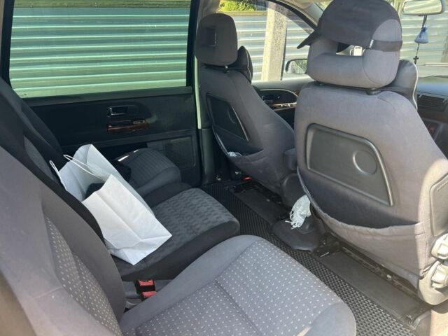 Сеат Альхамбра 2002 в Ужгороде на Automoto.ua Черный Сеат Альхамбра, объемом двигателя 1.9 л и пробегом 600 тыс. км за 5000 $, фото 7 на Automoto.ua