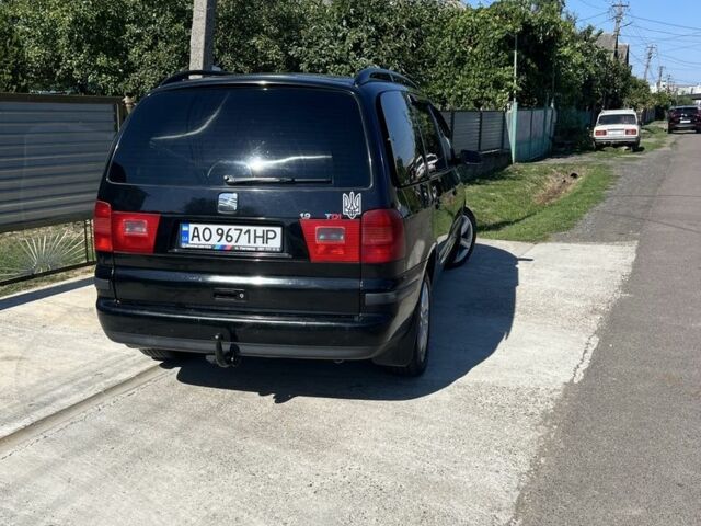 Сеат Альхамбра 2002 в Ужгороде на Automoto.ua Черный Сеат Альхамбра, объемом двигателя 1.9 л и пробегом 600 тыс. км за 5000 $, фото 1 на Automoto.ua