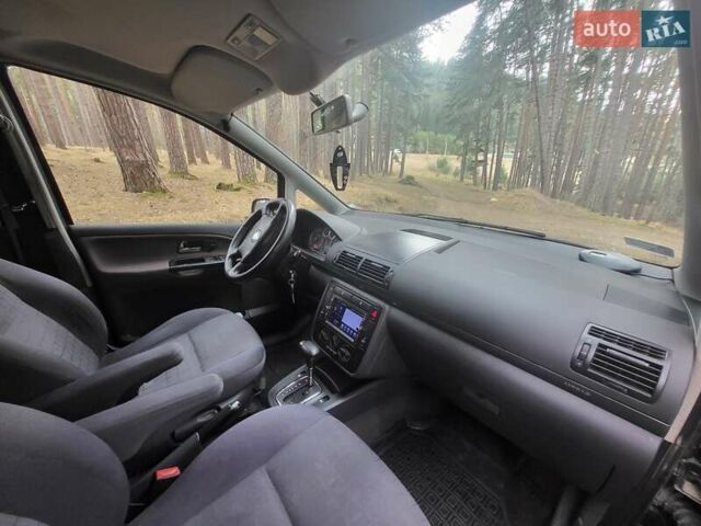 Черный Сеат Альхамбра, объемом двигателя 1.9 л и пробегом 326 тыс. км за 6700 $, фото 12 на Automoto.ua