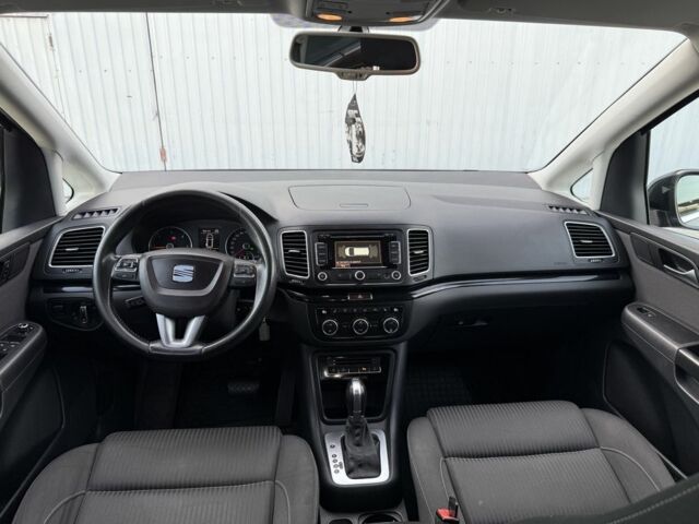 Черный Сеат Альхамбра, объемом двигателя 2 л и пробегом 440 тыс. км за 13200 $, фото 7 на Automoto.ua