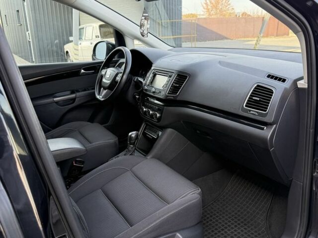 Черный Сеат Альхамбра, объемом двигателя 2 л и пробегом 440 тыс. км за 13200 $, фото 5 на Automoto.ua