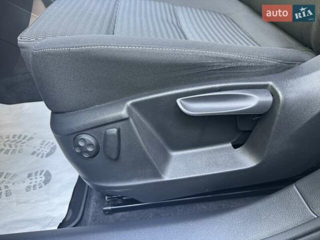 Чорний Сеат Альхамбра, об'ємом двигуна 2 л та пробігом 235 тис. км за 25500 $, фото 19 на Automoto.ua