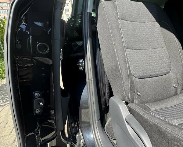 Чорний Сеат Альхамбра, об'ємом двигуна 2 л та пробігом 235 тис. км за 25500 $, фото 29 на Automoto.ua