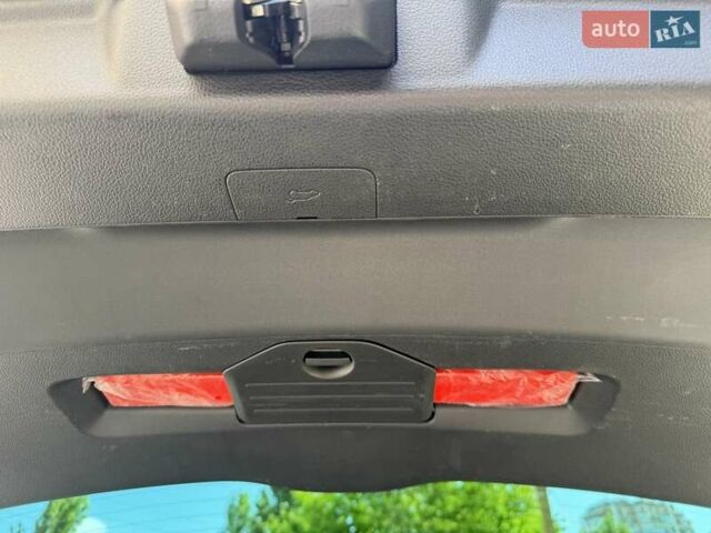 Чорний Сеат Альхамбра, об'ємом двигуна 2 л та пробігом 235 тис. км за 25500 $, фото 91 на Automoto.ua