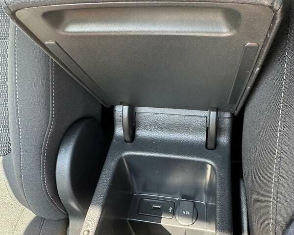 Чорний Сеат Альхамбра, об'ємом двигуна 2 л та пробігом 235 тис. км за 25500 $, фото 55 на Automoto.ua