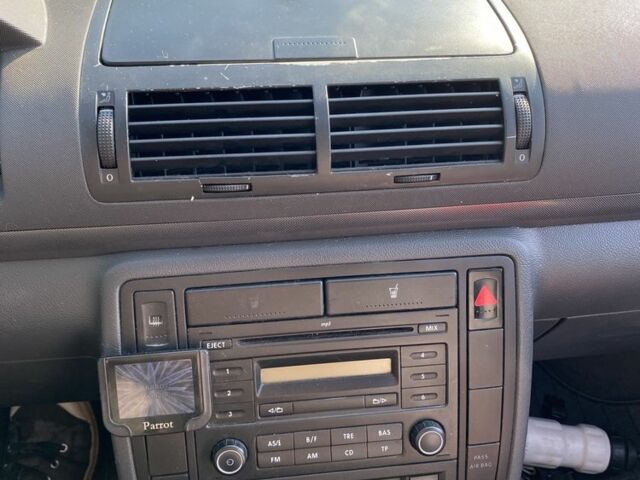 Сеат Альхамбра 2010 в Львове на Automoto.ua Черный Сеат Альхамбра, объемом двигателя 2 л и пробегом 375 тыс. км за 7000 $, фото 10 на Automoto.ua