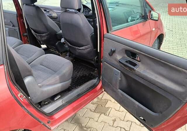 Красный Сеат Альхамбра, объемом двигателя 1.9 л и пробегом 357 тыс. км за 3599 $, фото 14 на Automoto.ua