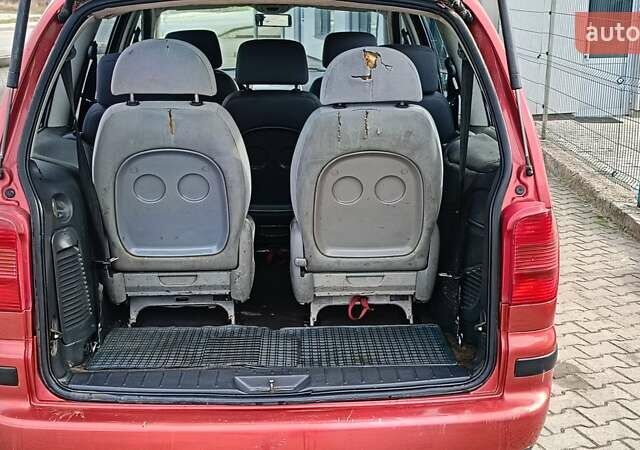 Красный Сеат Альхамбра, объемом двигателя 1.9 л и пробегом 357 тыс. км за 3599 $, фото 4 на Automoto.ua